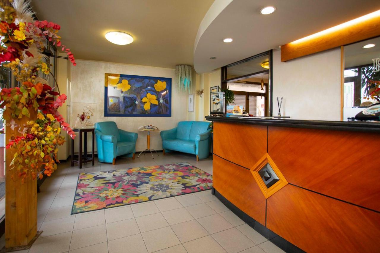 Hotel Solarium Civitanova Marche Exterior foto